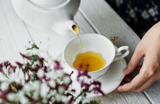 uống trà gừng giảm cân